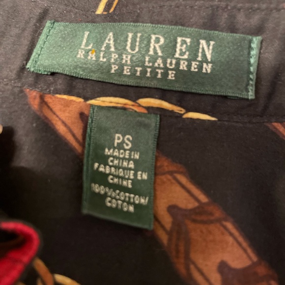 Ralph Lauren, Horsebit & Chain Button down Blouse Sz Petite Small - Picture 7 of 7